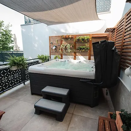 La Mesteceni & Loc Cu Stari De Bine, Adult Only Resort