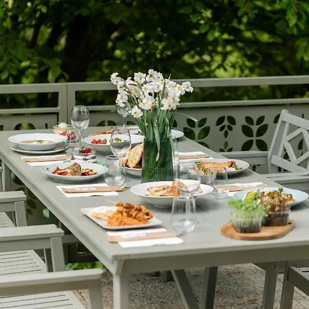 La Mesteceni & Loc Cu Stari De Bine, Adult Only Resort Salicea