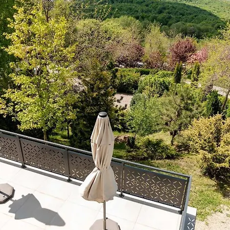 La Mesteceni & Loc Cu Stari De Bine, Adult Only Resort Salicea
