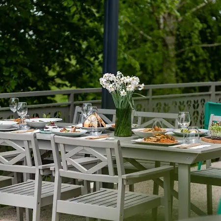 Resort La Mesteceni & Loc Cu Stari De Bine, Adult Only