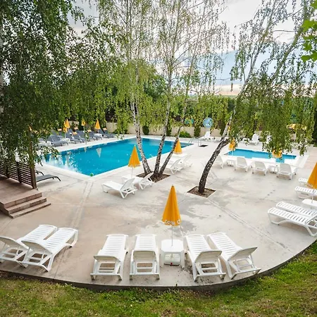 La Mesteceni & Loc Cu Stari De Bine, Adult Only Resort Salicea