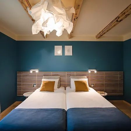 La Mesteceni & Loc Cu Stari De Bine, Adult Only Resort *