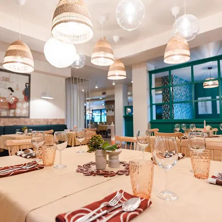 Resort La Mesteceni & Loc Cu Stari De Bine, Adult Only